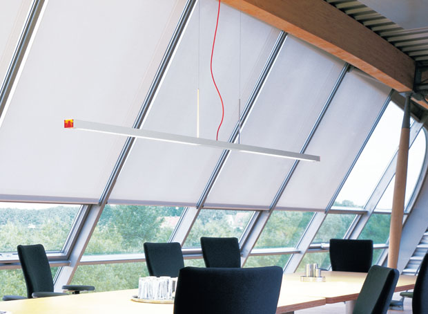 tobias_grau_goxt_suspension_office_gross.jpg