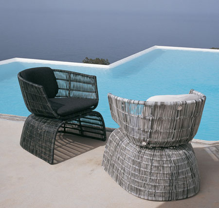 bunb_italia_crinoline_sessel_outdoor_5.jpg