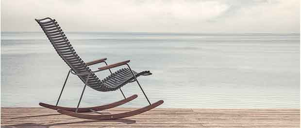 click_rocking_chair_scene_1.jpg