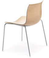 Stuhl ARPER Catifa 53 mit 4 Füßen und Sitzschale aus Holz