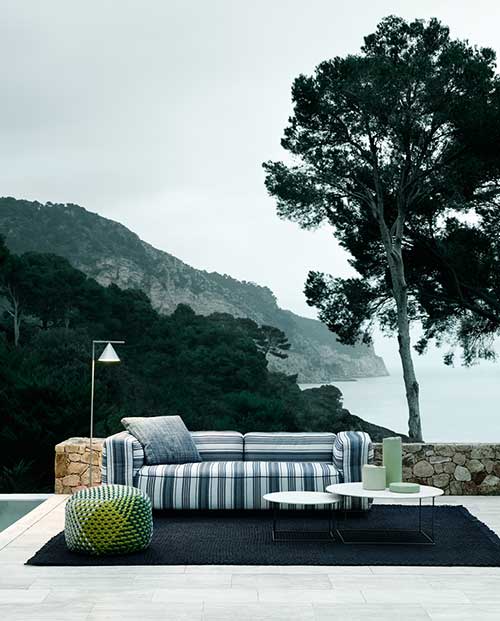 bunb_italia_hybrid_outdoor_sofa_5.jpg