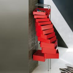 B-LIne_Spinny_rosso_rot_mit Wandverankerung.jpg