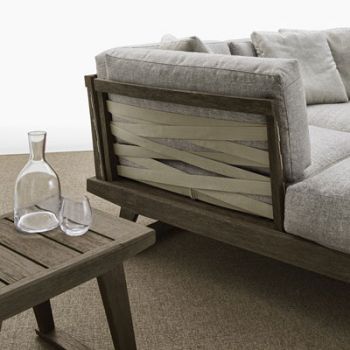 bunb_italia_gio_outdoor_sofa_detail_seite.jpg
