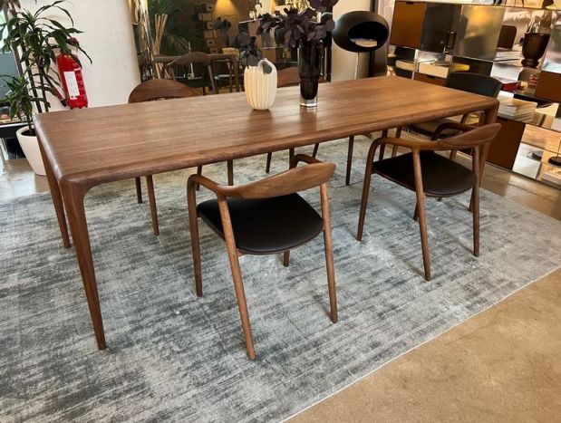 artisan_Neva_Stuhl_ausstellung_designathome.JPG